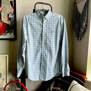 Vineyard Vines classic fit whale shirt, size small. White with blue/green stripe